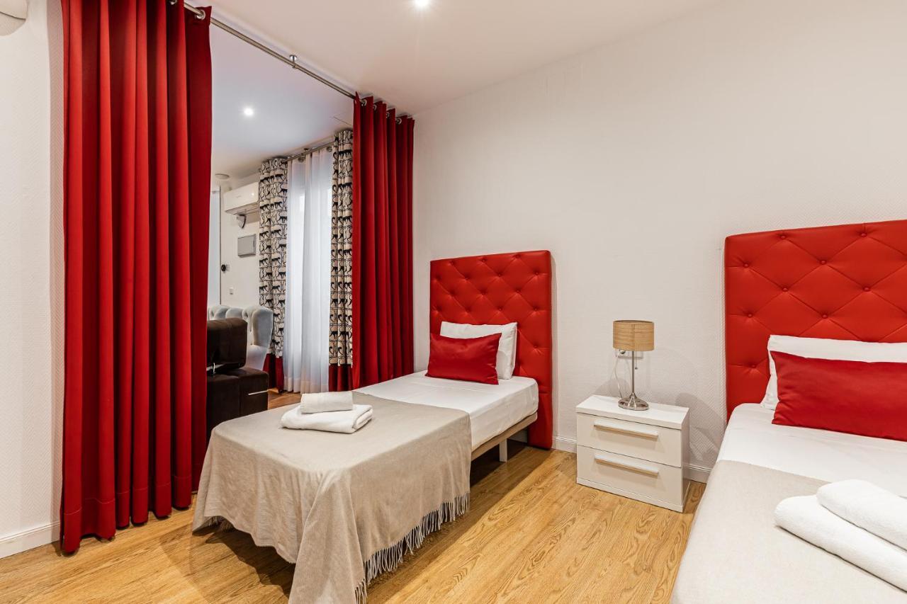 Waou Apartamentos En Sol Confort 8 Madrid Luaran gambar
