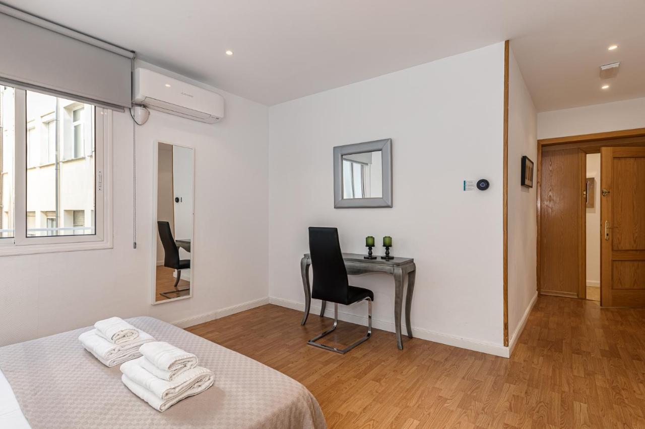 Waou Apartamentos En Sol Confort 8 Madrid Luaran gambar